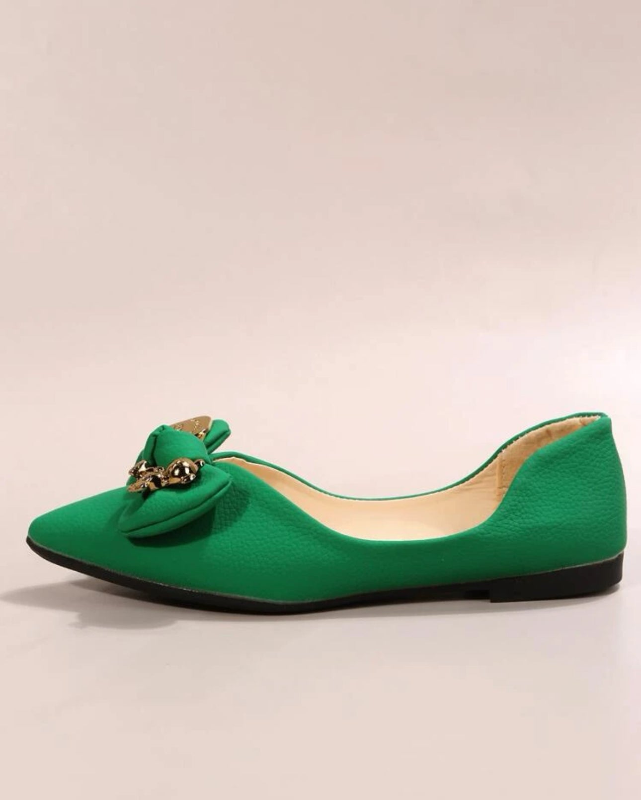 Litchi Embossed Cartoon Bear & Bow Decor Point Toe Ballet Flats